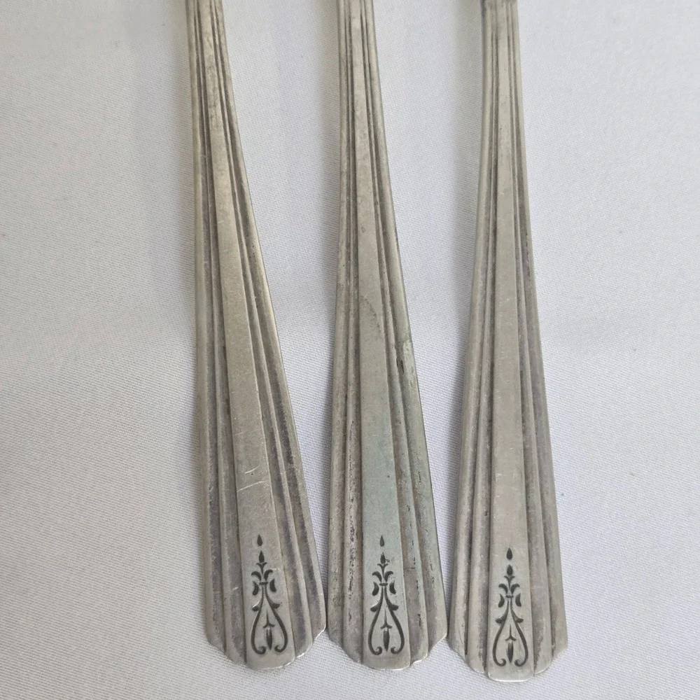 International Silver Avon Pattern Silverplate Forks, Set of‎ 3, 7